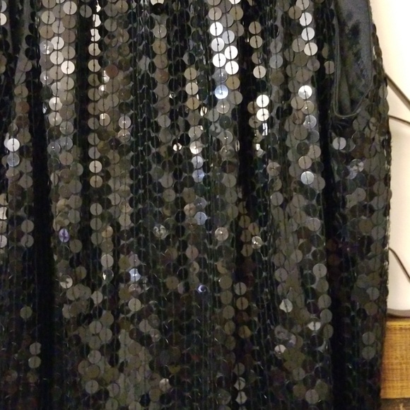 Sensational black sequins dress - Picture 4 of 7